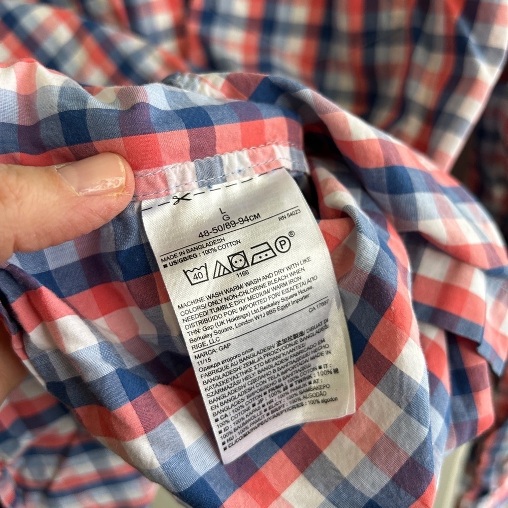 EUC Gap size Large cotton button up shirt. Blue orange white. Casual cool - Picture 5 of 7